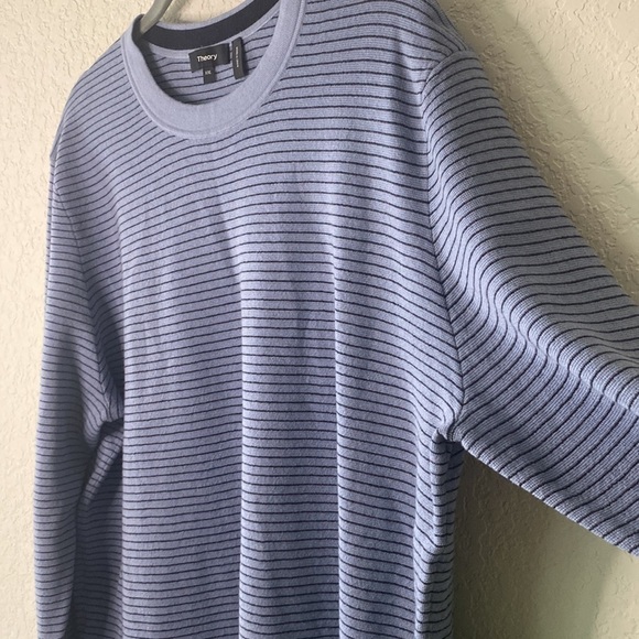 THEORY Men’s Crewneck Merino Wool Sweater - Picture 4 of 7